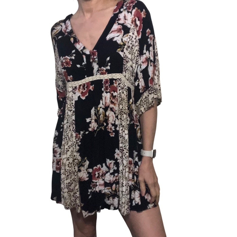 Altar'd State Sz XS Boho Cottagecore Mini Dress Floral Lace Bell Sleeve Festival
